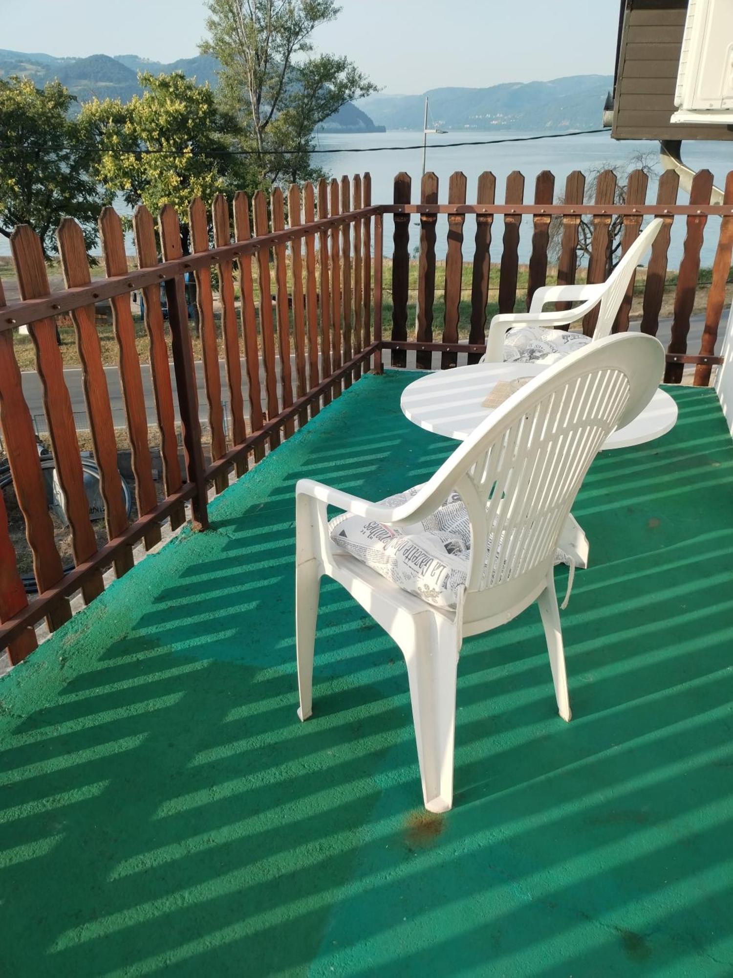 Sobe Lara Apartment Donji Milanovac Luaran gambar