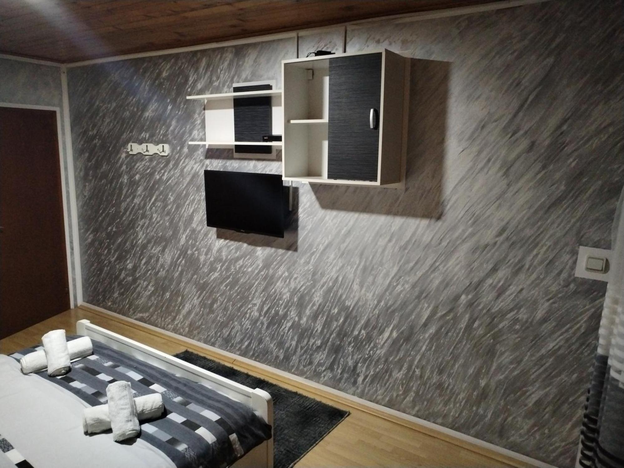 Sobe Lara Apartment Donji Milanovac Luaran gambar
